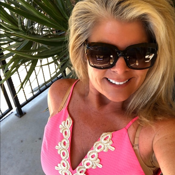 Meet your Posher, Kathy - Picture 1 of 4